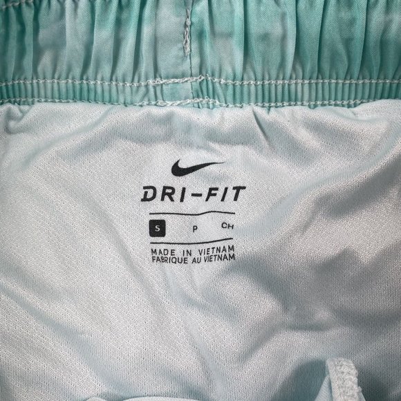 Nike Dri Fit 2 in 1 Athletic Comfort Jogging Shorts Women Size Small Worn Once - Picture 4 of 9